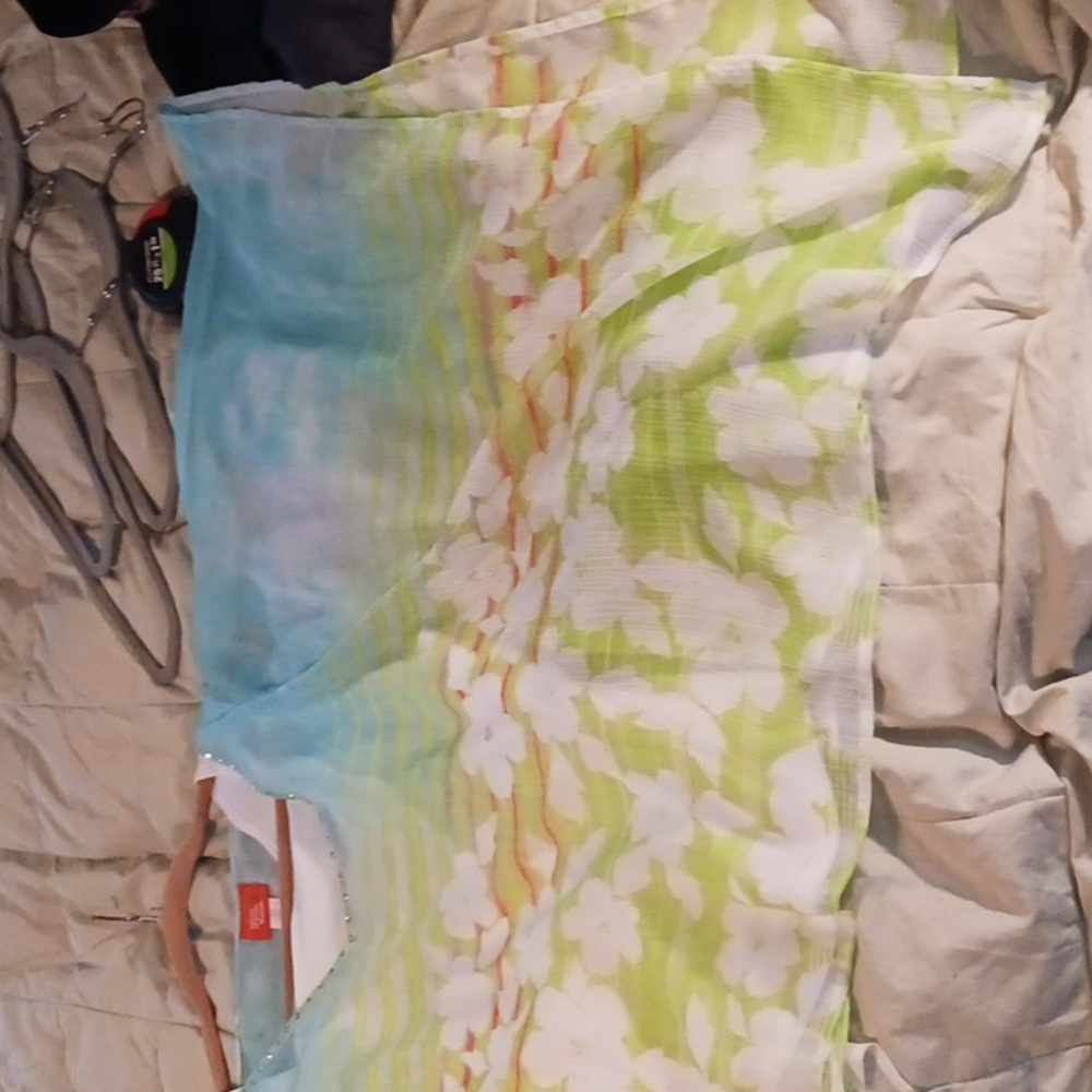 Women's Hearts Of Palm V Neck Tank With Summer Colored Semi Sheer Cape Overlay - Picture 6 of 9